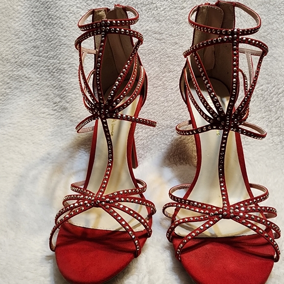 Shoes - Picture 4 of 4